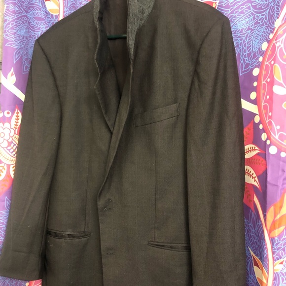 Yves Saint Laurent brown in color - Picture 6 of 16